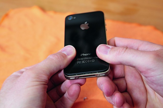 Замена аккумулятора iphone 12